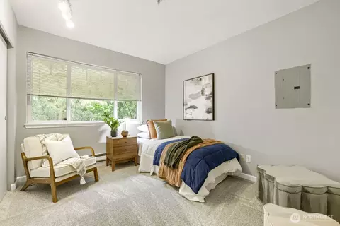 Bedroom - 15300 112th Ave NE #C306, Bothell, WA 98011 photo 4 of 5