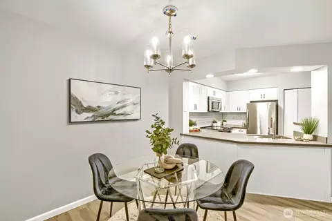 Dining - 15300 112th Ave NE #C306, Bothell, WA 98011 photo 1 of 2