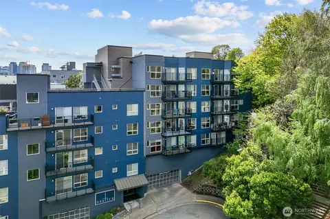 701 Galer St #505, Seattle, WA 98109
