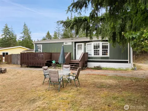 60 E Crimson Peak Rd, Belfair, WA 98528