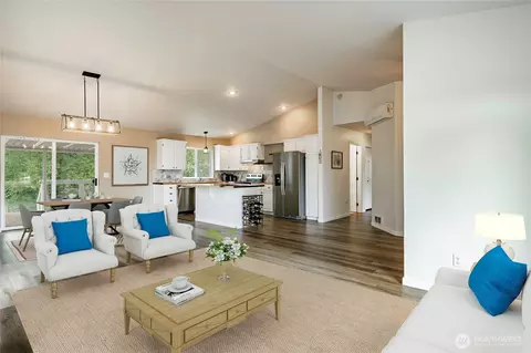 8209 Comox Rd, Birch Bay, WA 98230