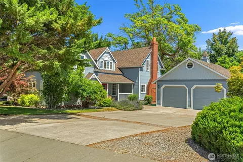 3 Summercreek Pl, Wenatchee, WA 98801