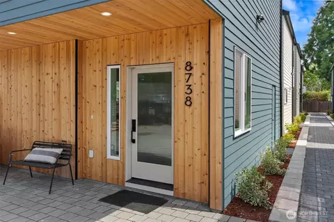 8738 13th Ave NW, Seattle, WA 98117