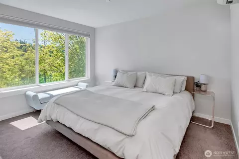 Bedroom - 8911 NE 173rd Pl #B, Bothell, WA 98011 photo 1 of 3