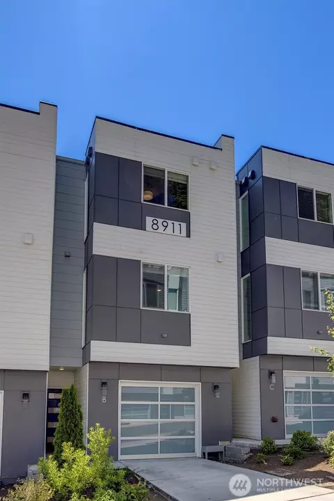 Exterior - 8911 NE 173rd Pl #B, Bothell, WA 98011 photo 2 of 3