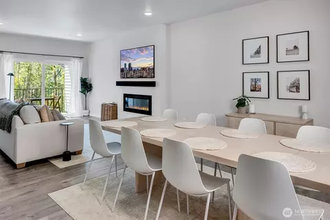 Dining - 8911 NE 173rd Pl #B, Bothell, WA 98011 photo 2 of 2