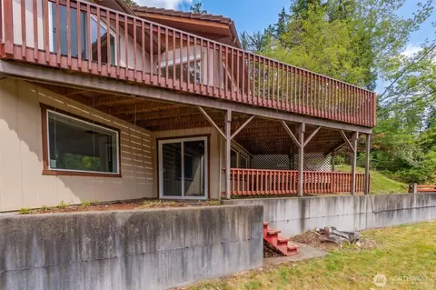 5470 E Grapeview Loop Rd, Allyn, WA 98524 photo 6