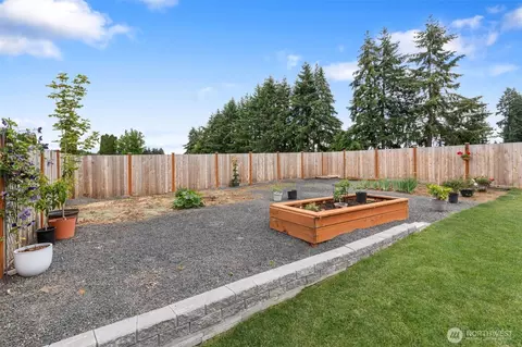 Exterior - 2110 Hawks View Ln, Winlock, WA 98596 photo 10 of 12