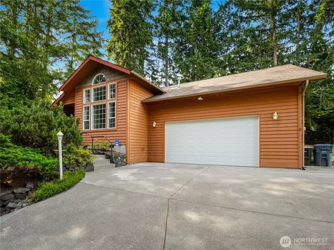 6920 47th Street Ct W, University Place, WA 98466