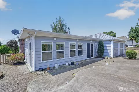 6805 SE Middle Way, Vancouver, WA 98664