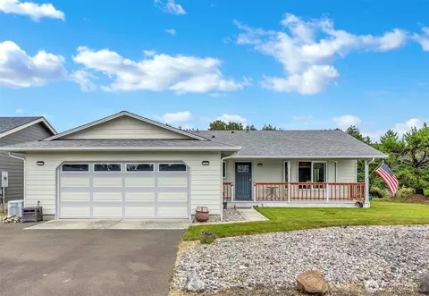 30406 H St, Ocean Park, WA 98640