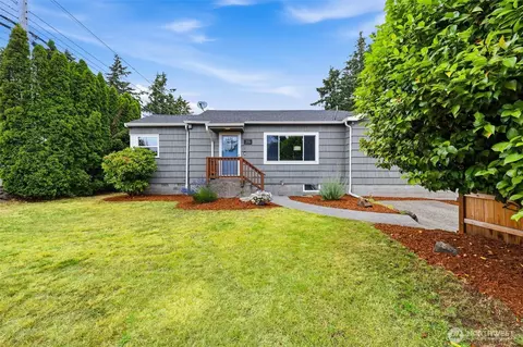316 SW 124th St, Seattle, WA 98146