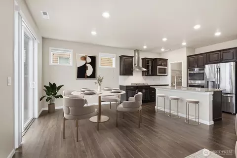 Dining - 4425 223rd Pl SE, Bothell, WA 98021 photo 1 of 2