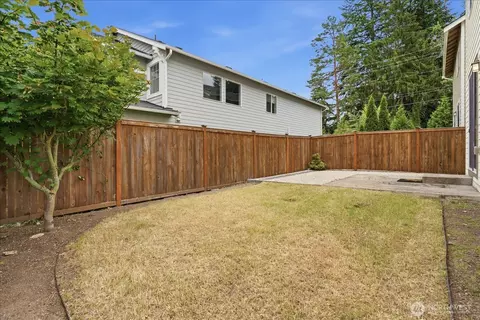 Exterior - 4425 223rd Pl SE, Bothell, WA 98021 photo 6 of 6