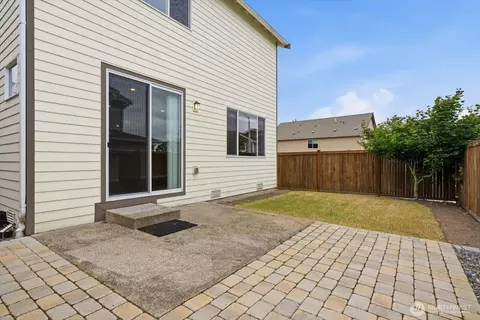 Exterior - 4425 223rd Pl SE, Bothell, WA 98021 photo 4 of 6