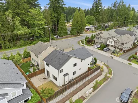 View/Area - 4425 223rd Pl SE, Bothell, WA 98021 photo 2 of 9