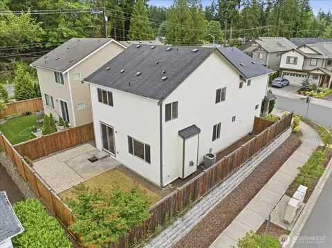 View/Area - 4425 223rd Pl SE, Bothell, WA 98021 photo 1 of 9