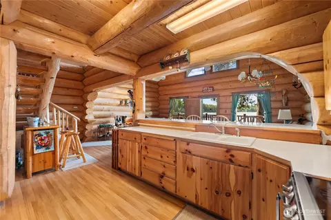 Kitchen - 370 Thompson Rd, Riverside, WA 98849 photo 3 of 3