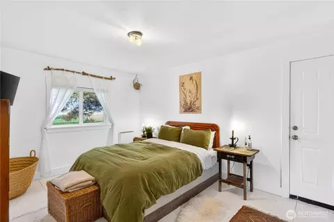 Bedroom - 14419 T Loop Rd, Bow, WA 98232 photo 9 of 11