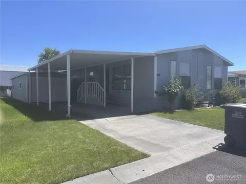 2240 W Broadway Ave #242, Moses Lake, WA 98837
