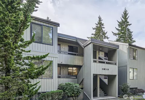 3518 109th Pl NE #222, Bellevue, WA 98004