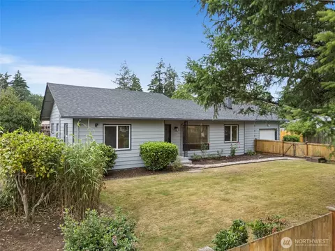 8811 Wildwood Ave SW, Lakewood, WA 98498