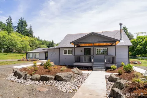 606 N 5th St, Elma, WA 98541