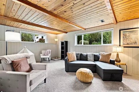 8707 Maple Ln, Edmonds, WA 98026 photo 22