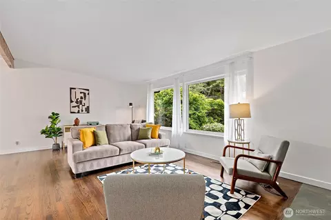 8707 Maple Ln, Edmonds, WA 98026 photo 6