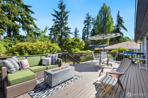 8707 Maple Ln, Edmonds, WA 98026 photo 4