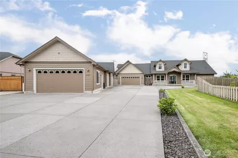 2487 Redwood Ave, Longview, WA 98632