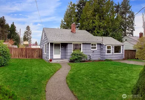 18017 10th Ave NE, Shoreline, WA 98155