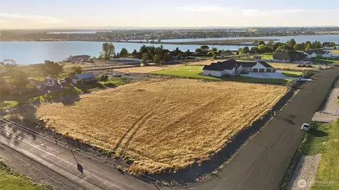 9538 NE Morgan Rd, Moses Lake, WA 98837