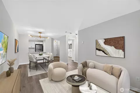1300 W Boston St #13, Seattle, WA 98119