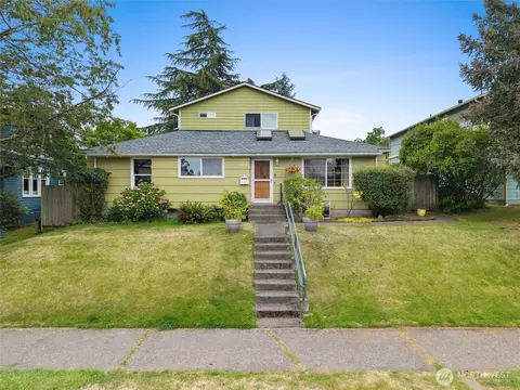4821 S Brandon St, Seattle, WA 98118