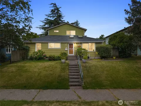 4821 S Brandon St, Seattle, WA 98118