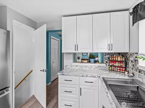 Kitchen - 1715 26th Ave S, Seattle, WA 98144 photo 3 of 4