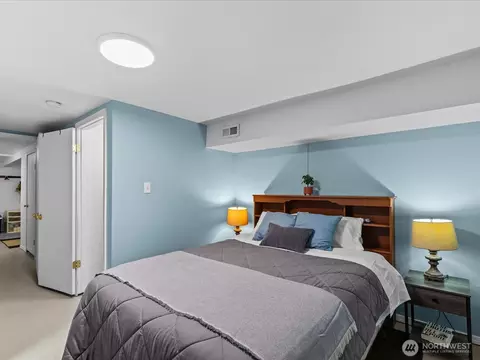 Bedroom - 1715 26th Ave S, Seattle, WA 98144 photo 6 of 6