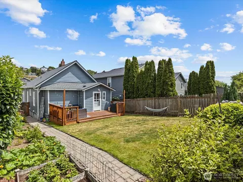 Exterior - 1715 26th Ave S, Seattle, WA 98144 photo 2 of 10