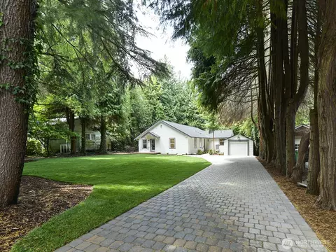 8529 29th Ave NW, Seattle, WA 98117