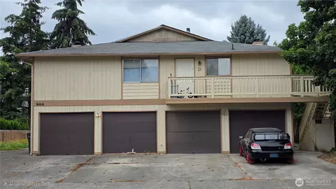903 31st St NE, Auburn, WA 98002