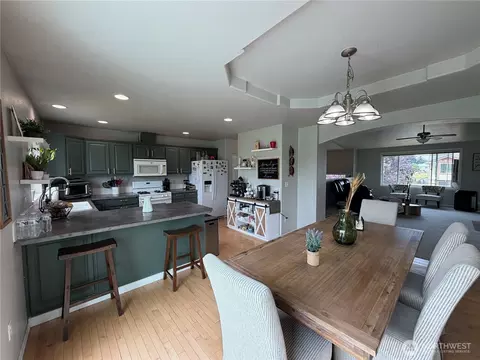 Dining - 14406 145th St E, Orting, WA 98360 photo 1 of 1