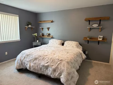 Bedroom - 14406 145th St E, Orting, WA 98360 photo 7 of 7