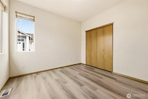 Bedroom - 1115 Ofarrell Ln NW, Orting, WA 98360 photo 1 of 2