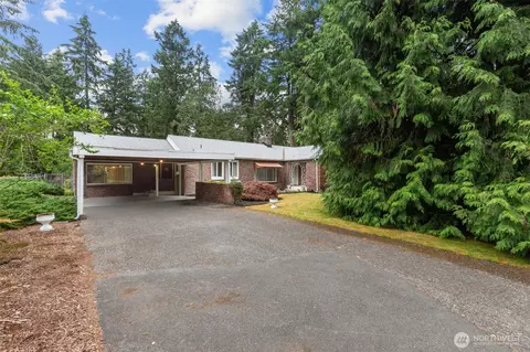6353 School St SW, Lakewood, WA 98499