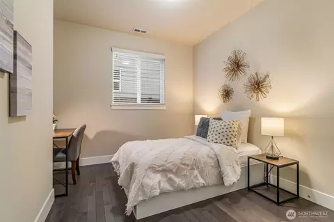 Bedroom - 17602 40th Dr SE, Bothell, WA 98012 photo 1 of 6