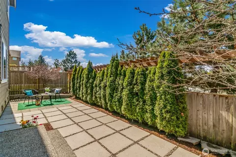 Exterior - 17602 40th Dr SE, Bothell, WA 98012 photo 5 of 9