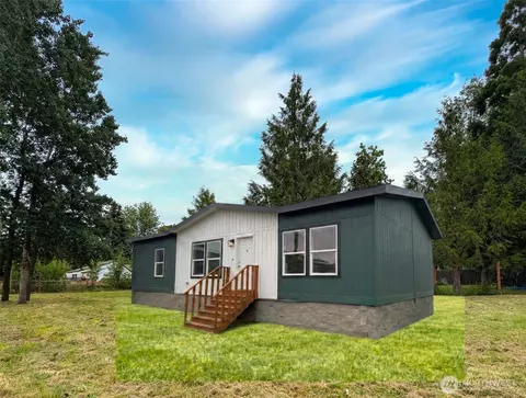 902 97th St E, Tacoma, WA 98445