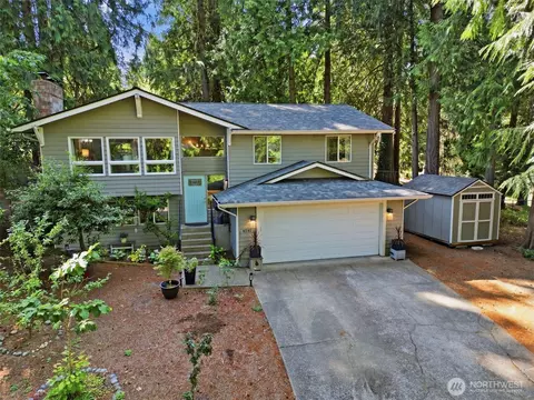 4541 82nd Pl NW, Silverdale, WA 98383