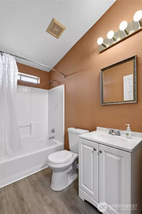 819 Mountain Villa Loop, Enumclaw, WA 98022 photo 14